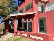 Casa de luxo em condomínio: 5 quartos, 4 suítes, 6...