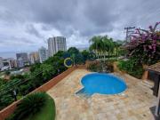 Casa de luxo em condomínio à venda ou locação em Santos...