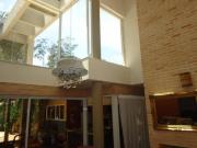 Casa de luxo em condomínio exclusivo com 4 suítes e...