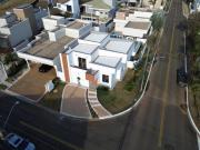 Casa de Luxo em Condomínio na Boa Esperança Paulínia SP:...