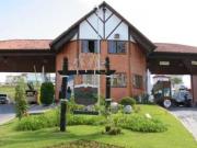 Casa de Luxo no Condomínio Swiss Park: 4 Quartos, 4...