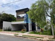 Casa de luxo no Portal do Sol com 4 quartos Contagem...