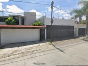 Casa de oportunidad en la Colonia Jardines Vallarta Zap. Jal