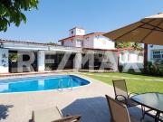 Casa de Oportunidad en Venta en Fraccionamiento Viveros...