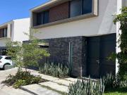 Casa de oportunidad en VENTA en Lomas del Molino II