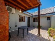 CASA DE PASILLO EN VENTA 2 DORMITORIOS