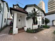 Casa de pasillo en venta de 2 dormitorios en Rosario...