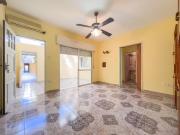 Casa de pasillo unica, 2 dormitorios, cocina separada,...