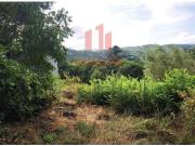 CASA DE PIEDRA CON PARCELA Y BUS URBANO EN UNTES