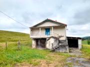 Casa de piedra con terreno para reformar en Riotuerto