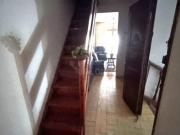 Casa de piedra en el centro