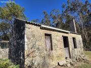 Casa de piedra para reformar con vistas al Val da Mahía...