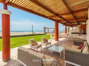 Casa de Playa en Primera Fila con Vista al Mar