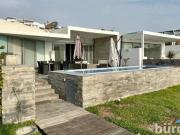 CASA DE PLAYA EN VENTA PRIMERA FILA EN VENTA EN LOMAS...