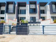 Casa de prestígio de 266 m² à venda Hortas, Vila Real de...