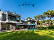 Casa de prestígio de 667 m² à venda Almada, Portugal