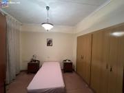 CASA DE PUEBLO ESQUINA EN ARCHENA CERCA MERCDO DE ABASTOS