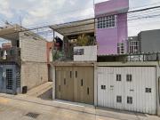 CASA DE RECUÉRACIÓN BANCARIA EN CALLE BOSQUES DE...