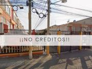 CASA DE RECUPERACIÓN BANCARIA EN CALLE 3A CDA. BOSQUES...