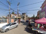 CASA DE RECUPERACIÓN BANCARIA EN CALLE TEMPESTAD, COL....