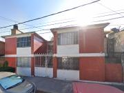 CASA DE RECUPEREACIÓN BANCARIA EN CALLE VALLE DIEZ MIL...