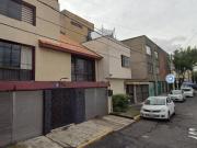 CASA DE REMATE BANCARAIO EN CALLE SUR 107, COL....