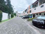 Casa de Renta en Conjunto Privado en Tumbaco sector Tola...