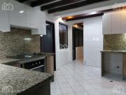 CASA DE RENTA EN CUMBAYÁ