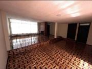Casa de renta o venta independiente remodelada de una...