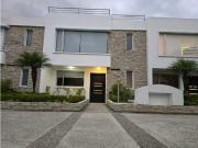 Casa de renta sector la.primavera cumbaya