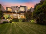 Casa de Revista en Venta en Cumbres de Santa Fe