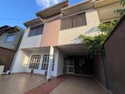 Casa de Rua Jardim América Casa de Rua com 6 Quarto s...