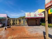 Casa de Rua Parque das Laranjeiras Casa de Rua com 3...