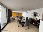 Casa de segunda mano, sala de TV y 3 recamaras. VENTA...