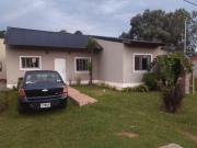 Casa de tres ambientes con jardin y piscina en venta en...