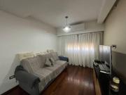 Casa de tres dormitorios con pileta, parrillero y jardín...