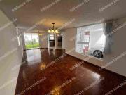 Casa de tres dormitorios de Venta en Conjunto privado en... Casa de tres dormitorios de Venta en Conjunto privado en...