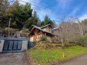 Casa de tres dormitorios en lote de 980 m2