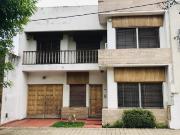 casa de tres dormitorios en venta en la plata