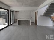 Casa de tres dormitorios en venta, La Plata