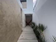 Casa de tres habitaciones en privada de Temoz?n