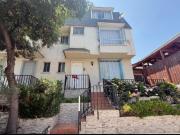 CASA DE TRES PISOS, 3D 3B UBICADA EN CONDOMINIO LA VIÑITA