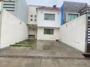 CASA DE TRES RECAMARAS CON RECAMARA EN PLANTA BAJA