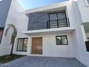 Casa de tres recamaras en venta en El Refugio