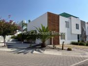Casa de tres recámaras en venta en Juriquilla, Querétaro
