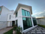 Casa de tres recámaras en venta en Juriquilla, Querétaro