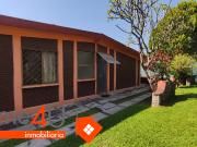 Casa de un nivel con 525 m² de jardín