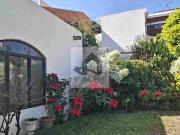 Casa de un nivel en fraccionamiento con portón eléctrico Casa de un nivel en fraccionamiento con portón eléctrico