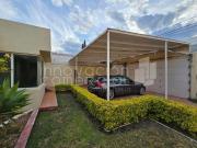 Casa de un nivel en privada con seguridad, ideal para...