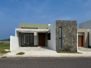 CASA DE UN NIVEL EN VENTA EN L. DEL MEDITERRANEO